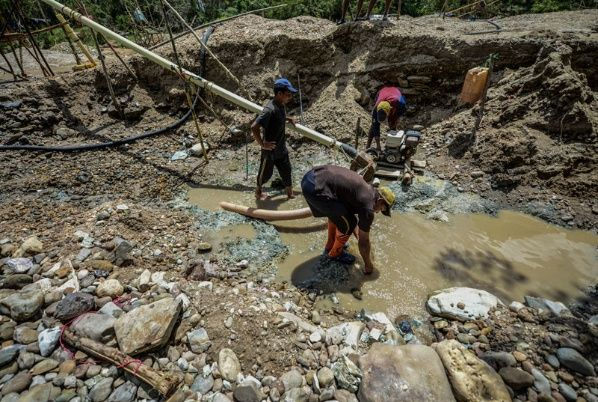 Cecodap alerta que 45% de los trabajadores de las minas en Bolívar son niños y adolescentes