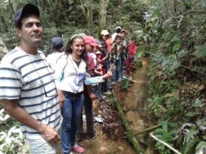 Los defensores del bosque, el agua y el oso frontino reforestan en Humocaro Alto (Lara)