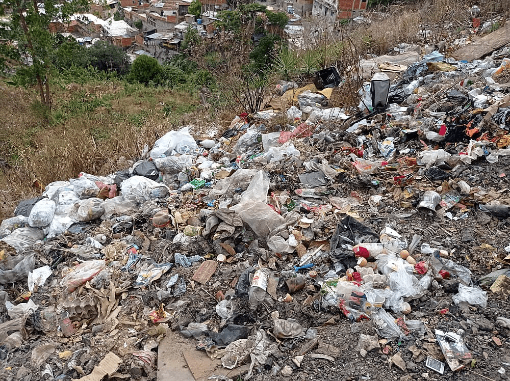 Crisis y gestión de desechos y residuos: un problema multidimensional