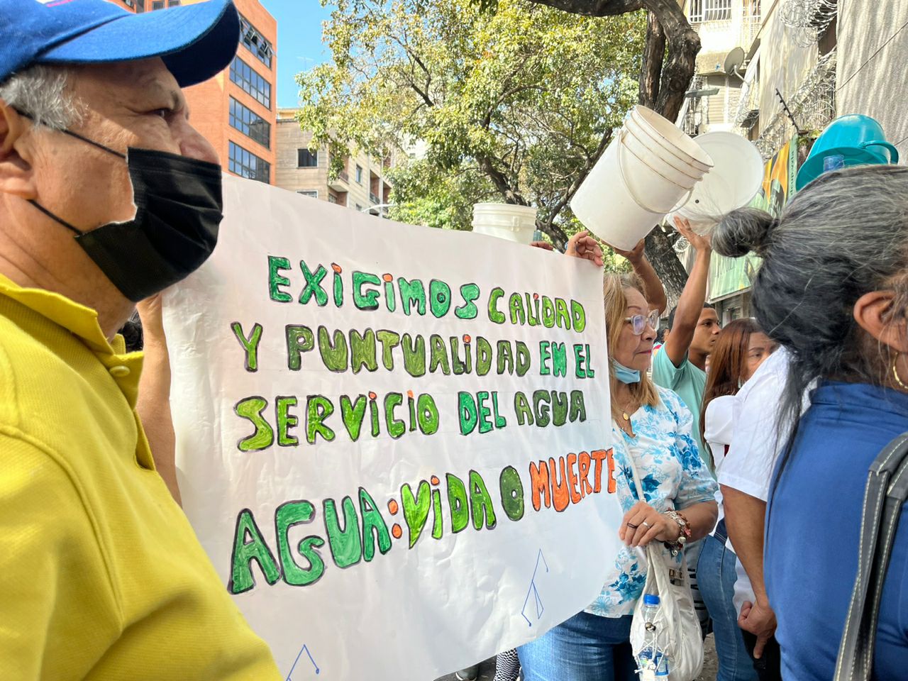 Líderes de diferentes comunidades de la Gran Caracas, exigen derecho al agua